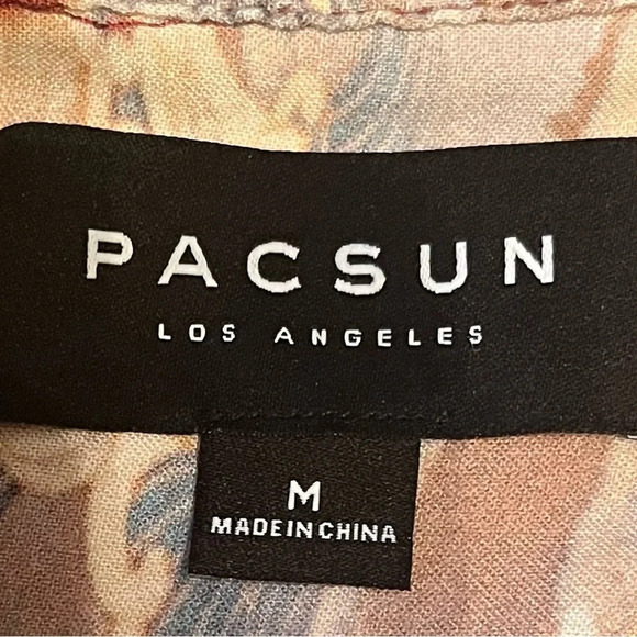 Pacsun men’s short sleeve button up shirt, size Medium - Picture 3 of 6